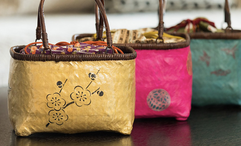 東京産の原料(楮)を加えて、東京の水道水や地下水を使い、東京在住の職人達で和紙を作る。