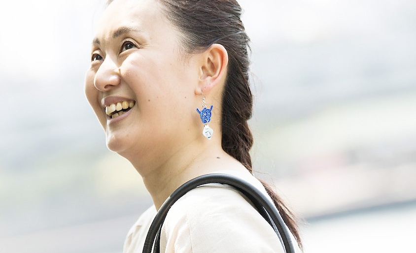 東京産の原料(楮)を加えて、東京の水道水や地下水を使い、東京在住の職人達で和紙を作る。